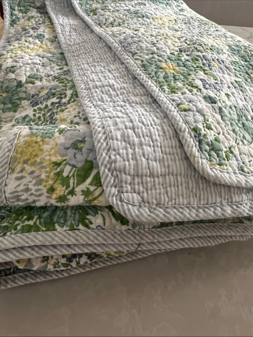 Laura Ashley Full Queen Reversible Quilt Floral ticking stripe Cotton